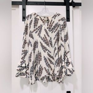 White Jodifl floral top.